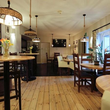 The Dolphin Hotel เอกซ์มัธ ภายนอก รูปภาพ